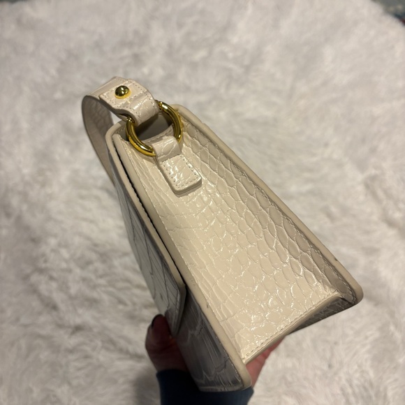 JW PEI CREAM CROC CROSSBODY FLAP BAG Top Handle - Picture 6 of 14